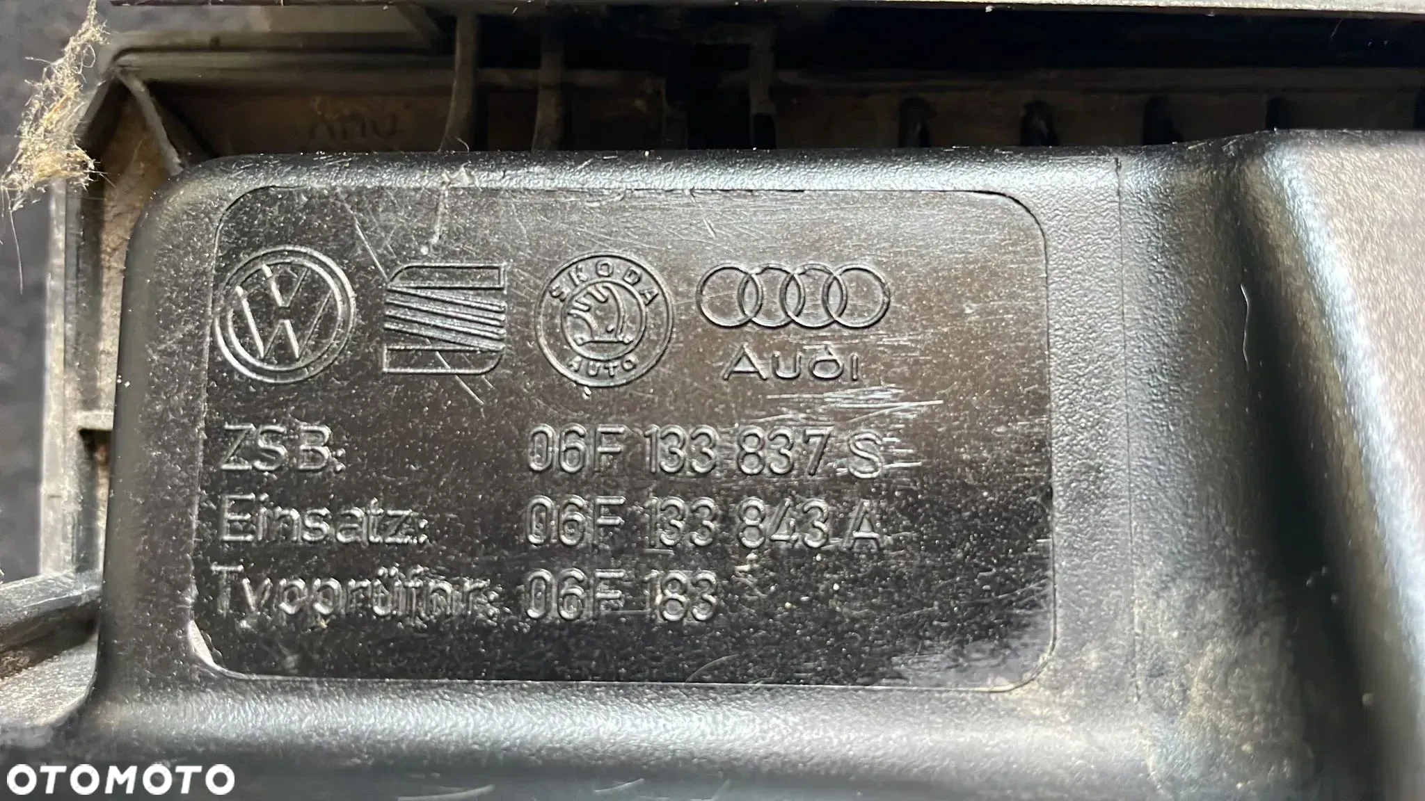 Audi TT TTS A3 2.0 FSI Osłona górna silnika 06F133837S 06F133843A - 2