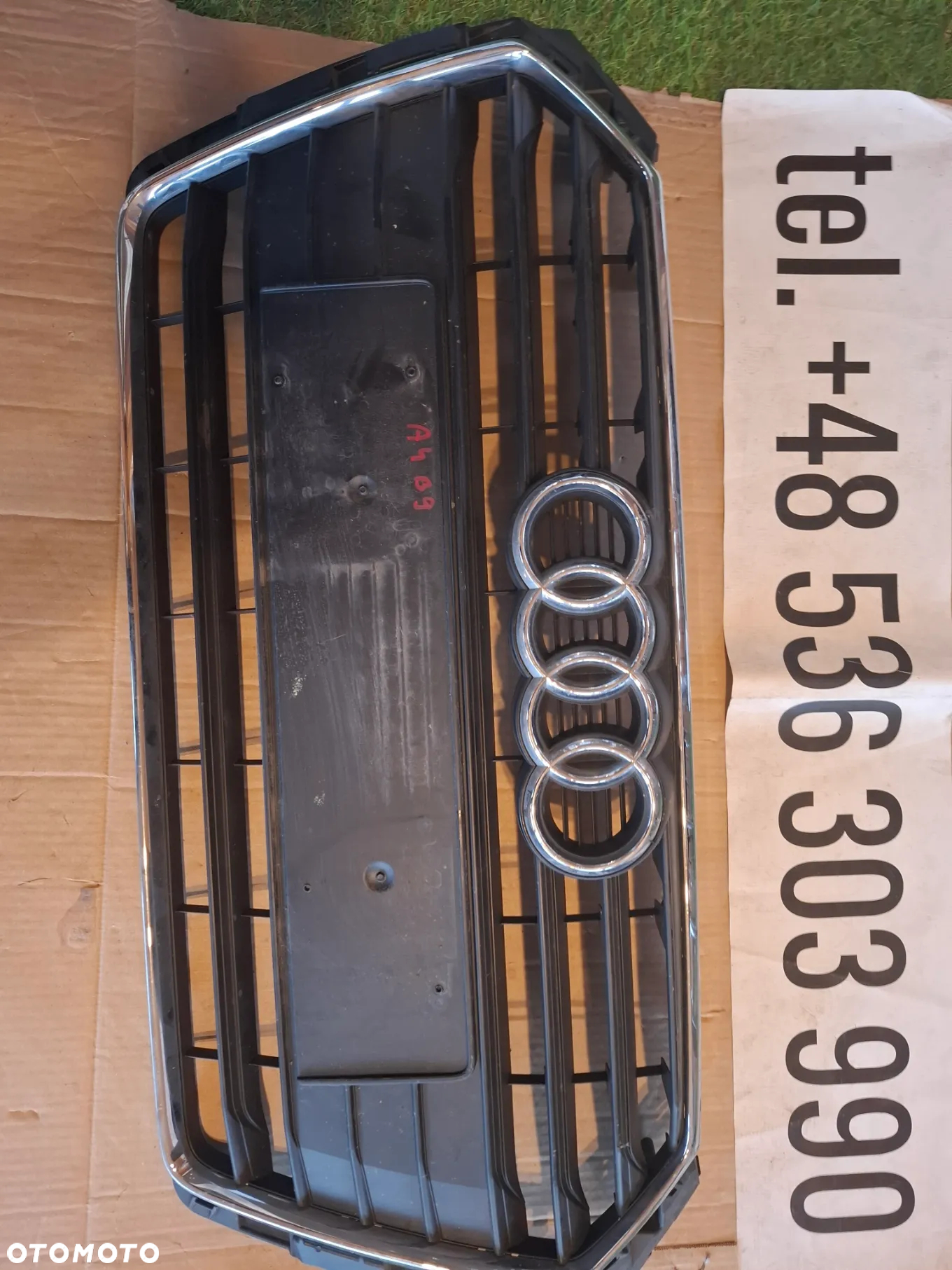 Grill atrapa Audi A4 B9 - 2