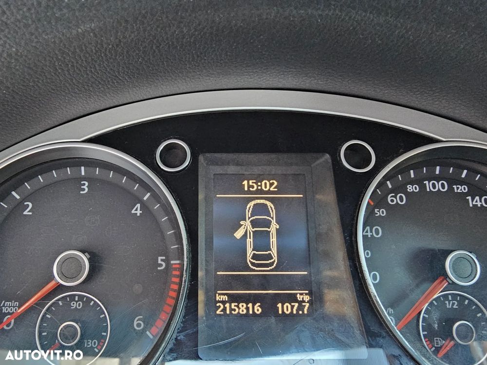 Volkswagen Passat - 16