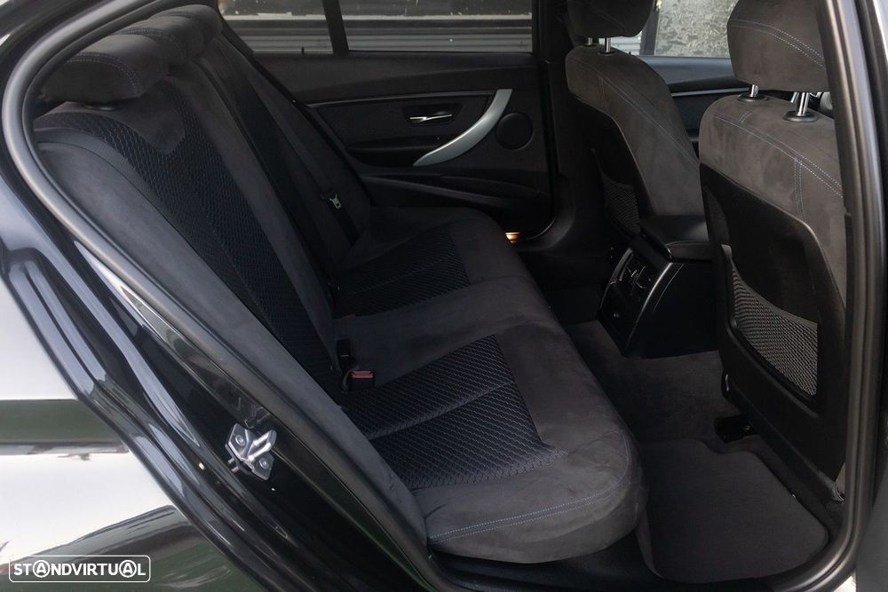 BMW 320 d Auto Pack M - 21