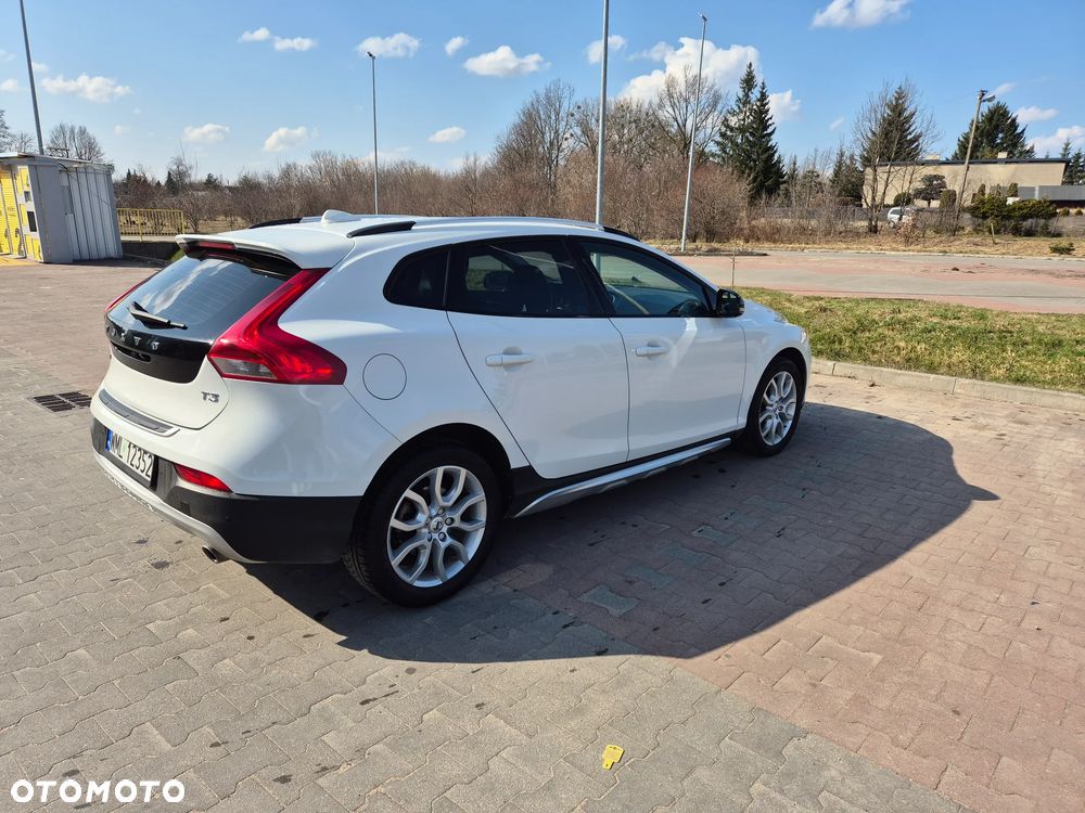 Volvo V40 Cross Country - 7