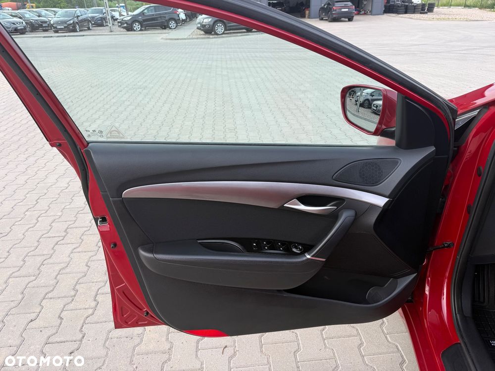Hyundai i40 Kombi blue 1.6 Family+ - 21