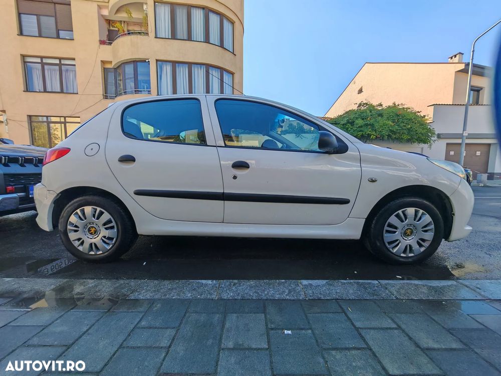 Peugeot 206+ 1.4 E Urban - 8