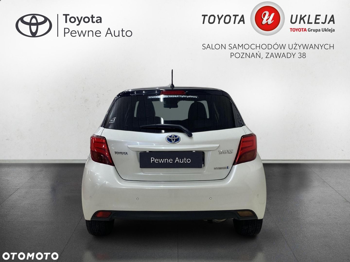 Toyota Yaris Hybrid 100 Selection Pure - 5
