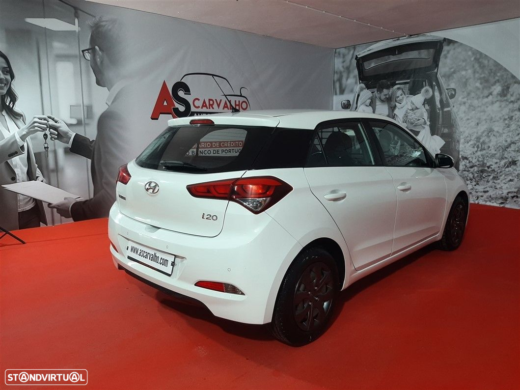 Hyundai i20 1.1 CRDi Access Plus - 9