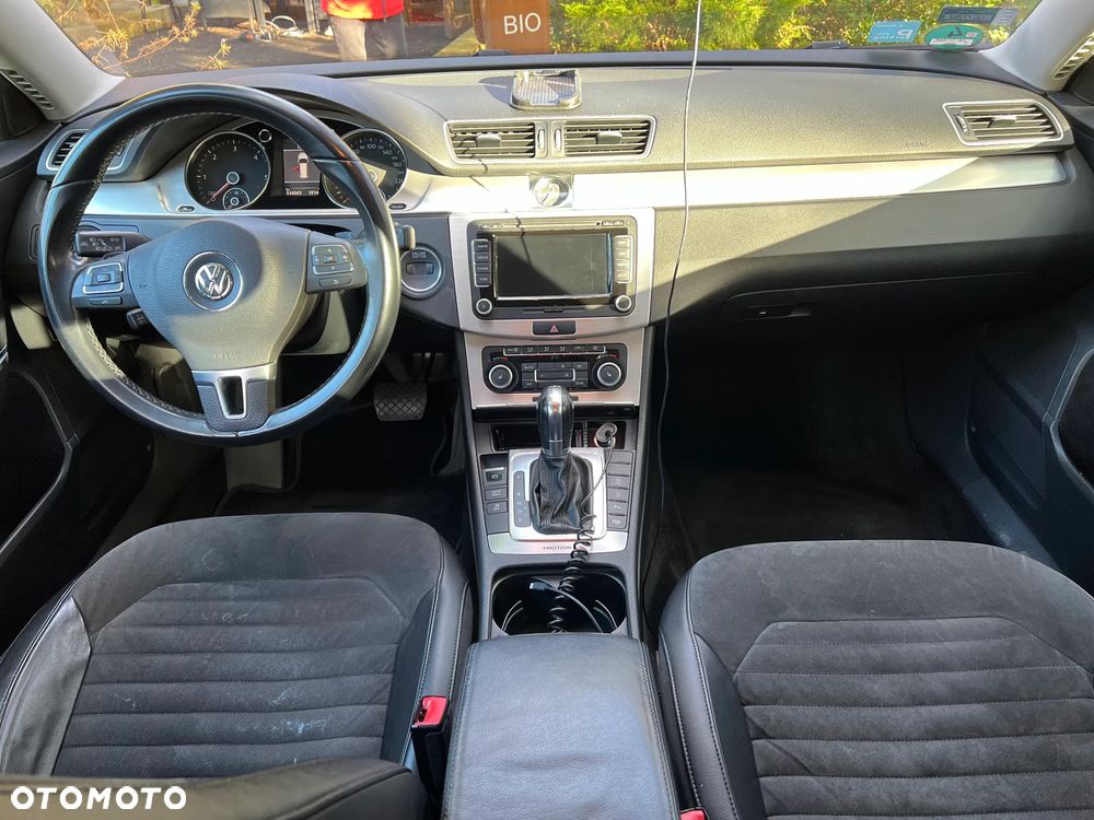 Volkswagen Passat 2.0 TDI DPF DSG 4Motion Highline - 11