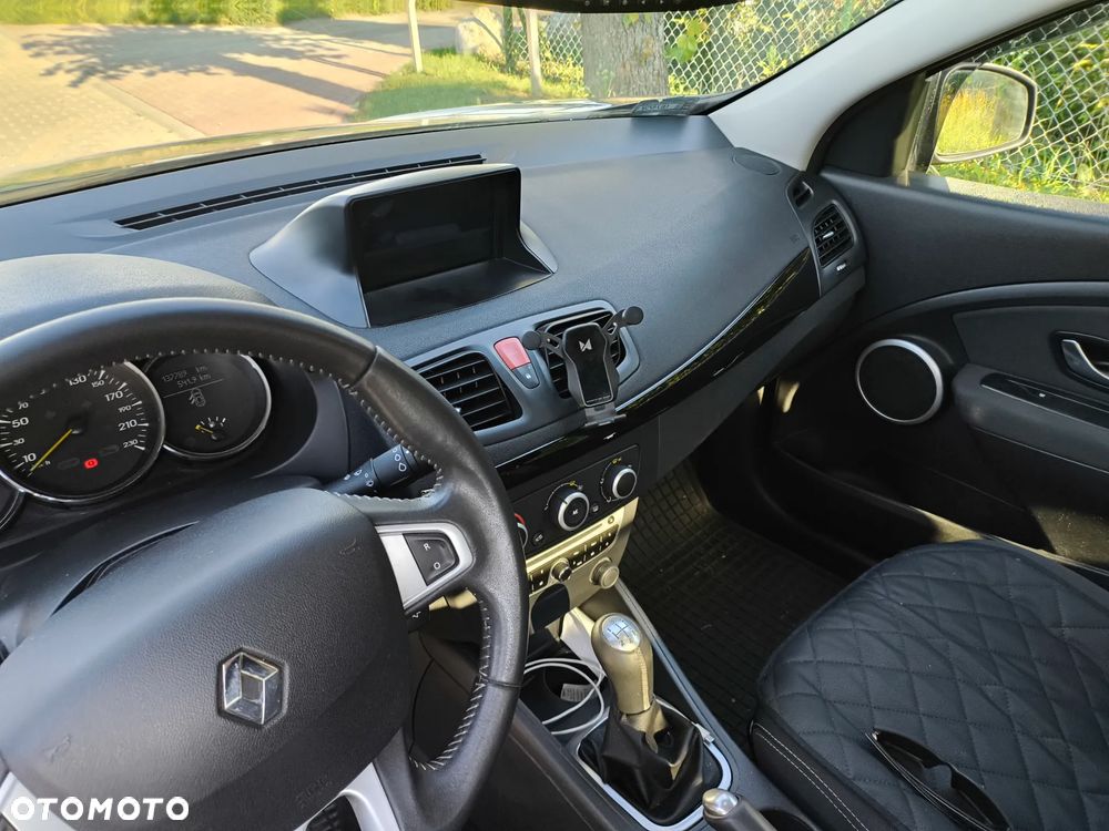 Renault Fluence 1.6 16V Color Edition - 12