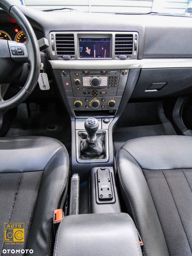 Opel Vectra 1.9 CDTI DPF Cosmo - 15