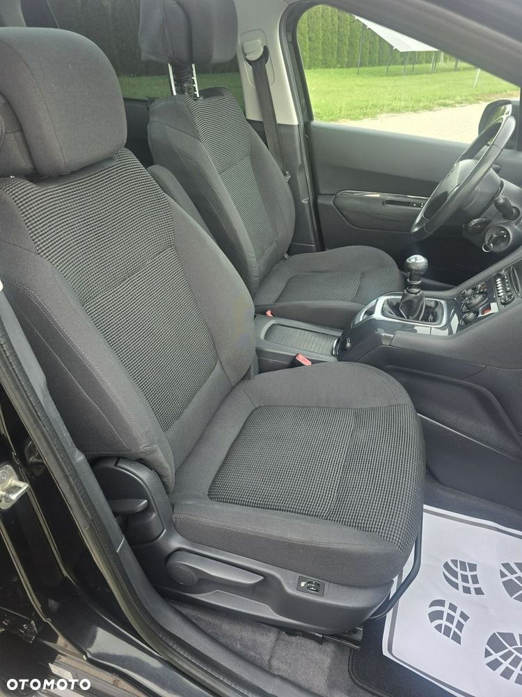 Peugeot 5008 - 26