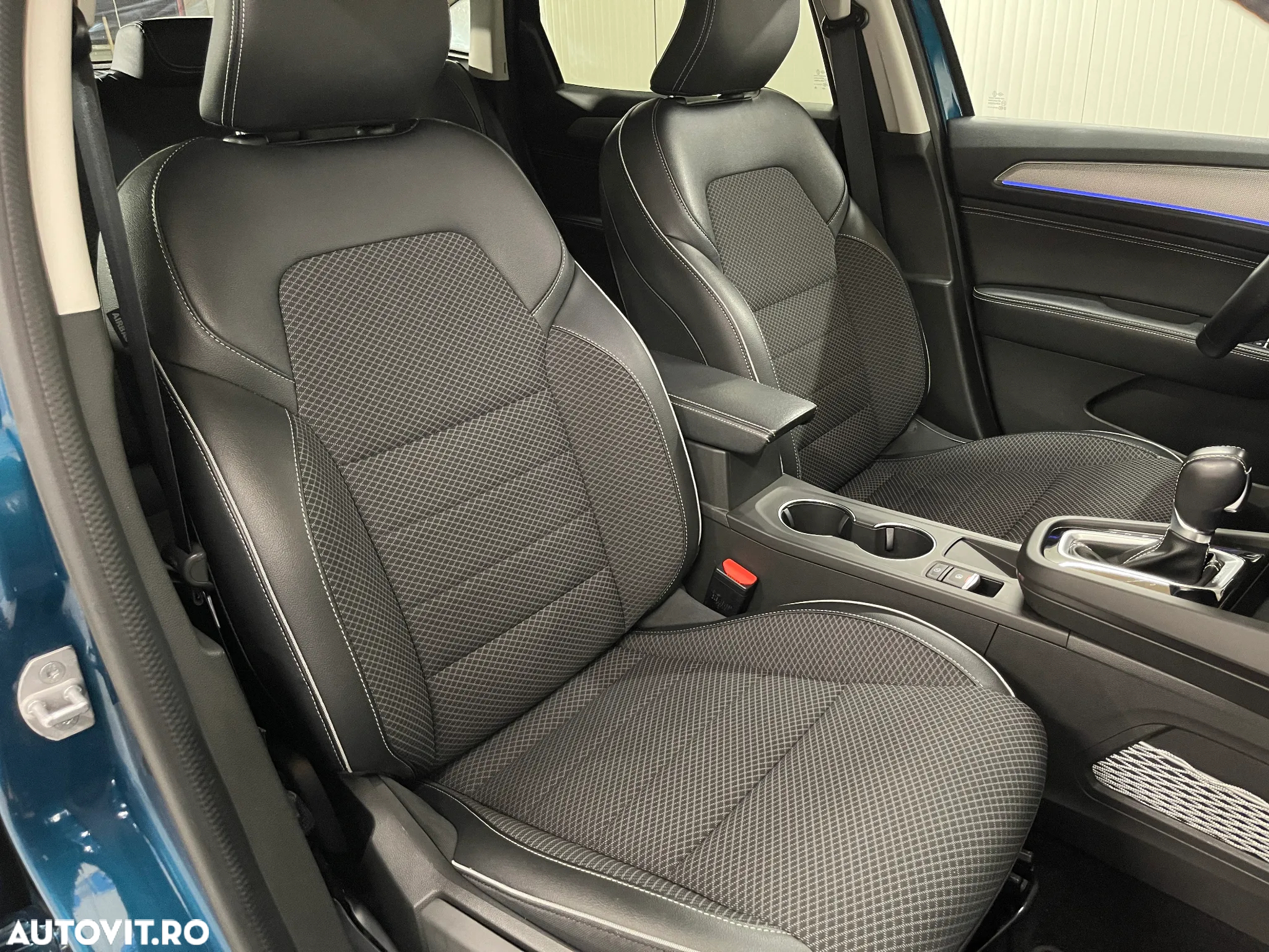 Renault Arkana E-TECH 145 Evolution - 10