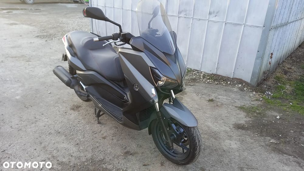 Yamaha X-max - 5
