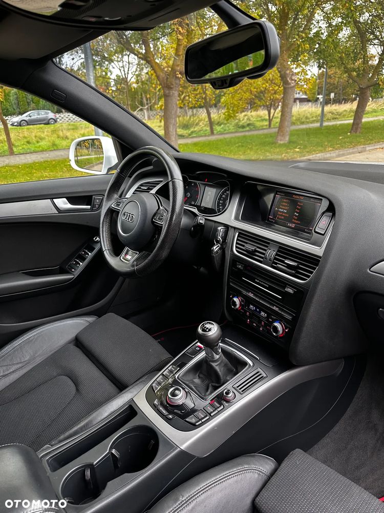 Audi A4 Avant - 11