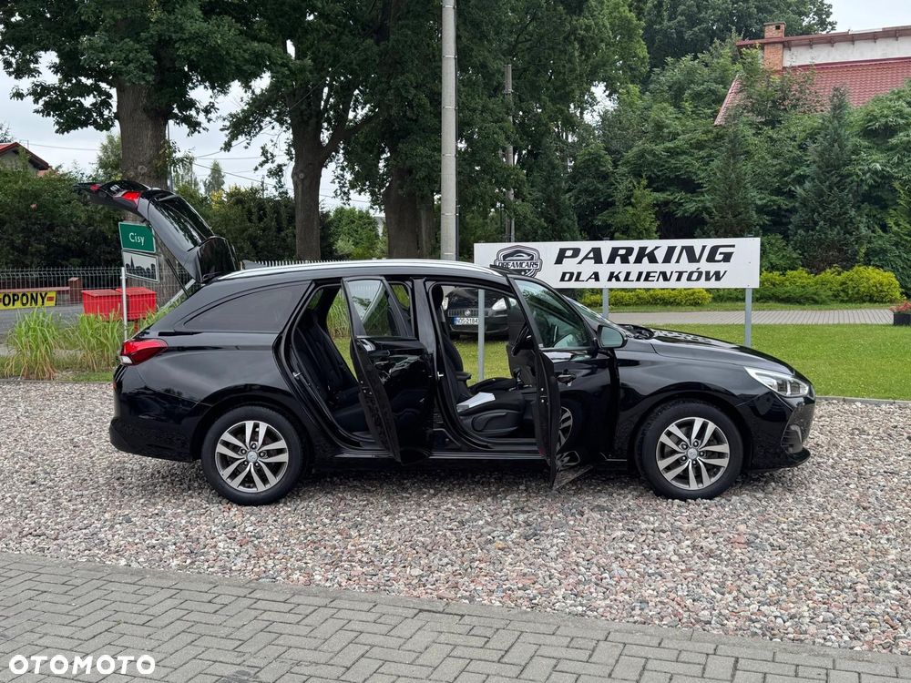 Hyundai i30 - 37