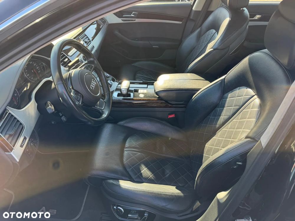 Audi A8 - 15