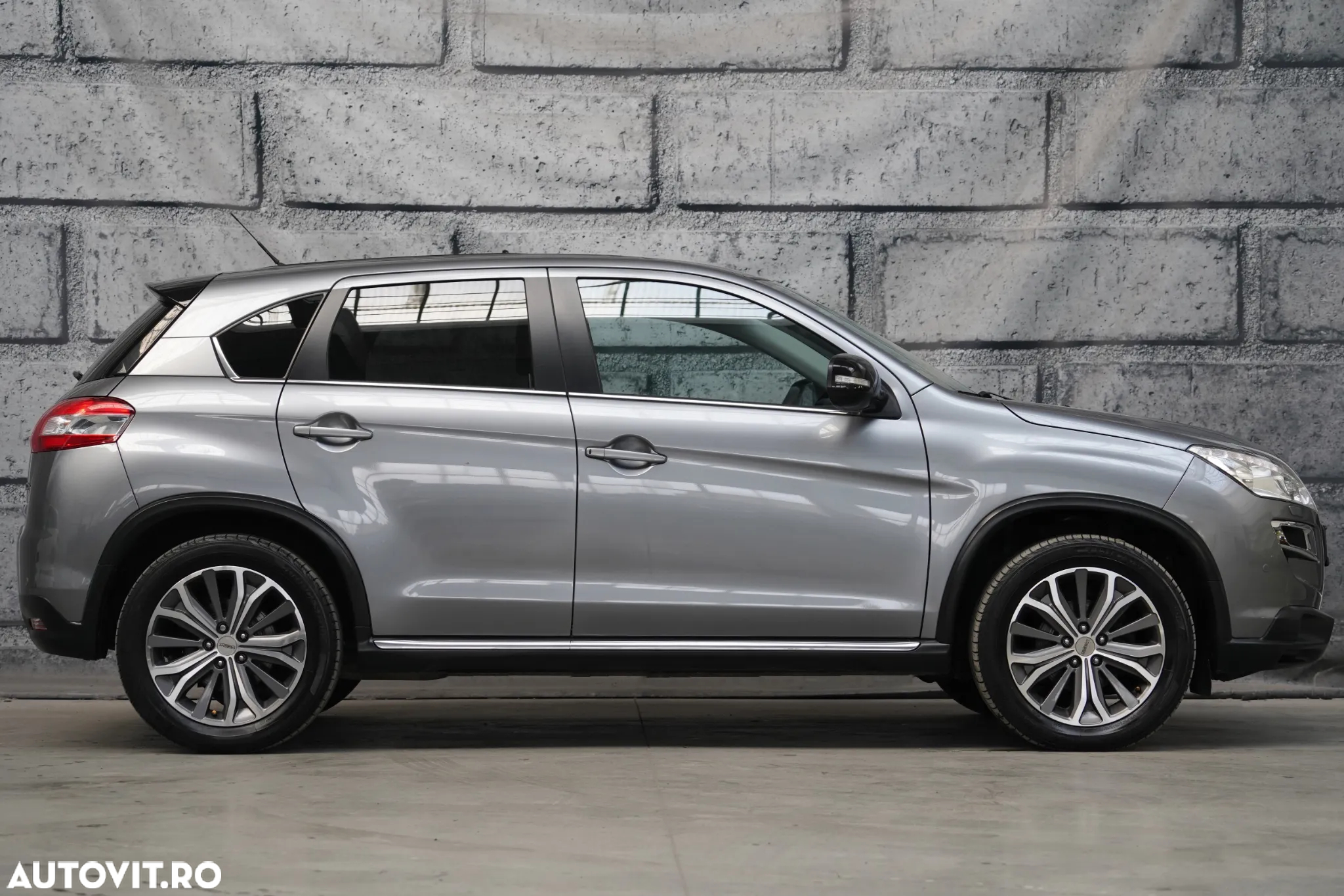 Peugeot 4008 1.8 HDI FAP STT Allure - 4
