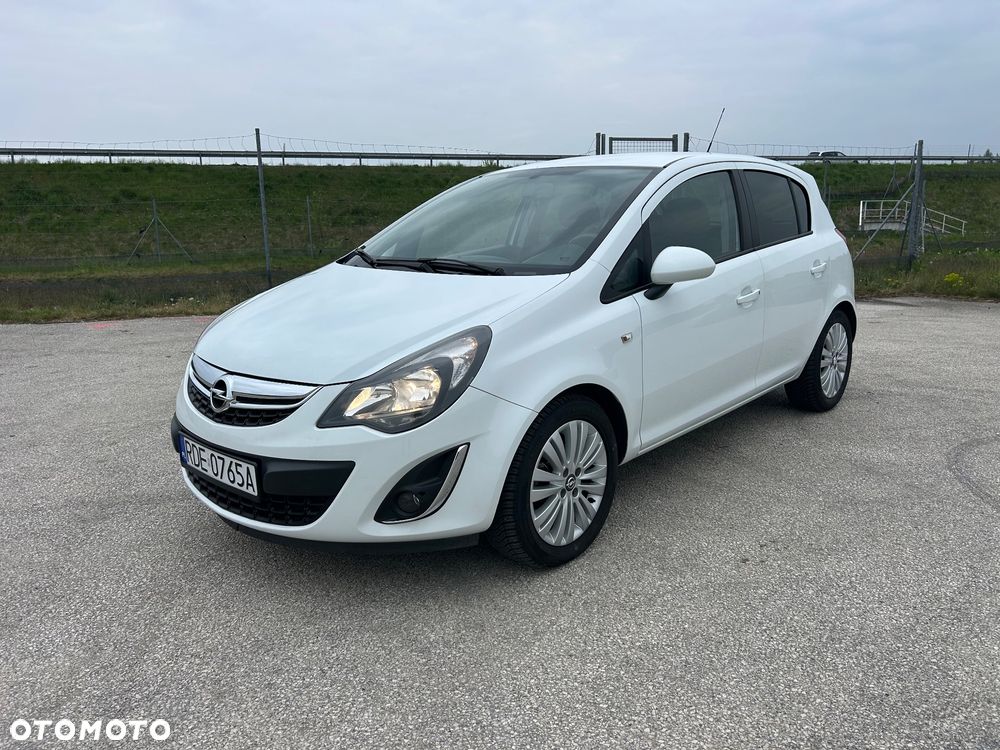 Opel Corsa 1.2 16V Essentia - 7