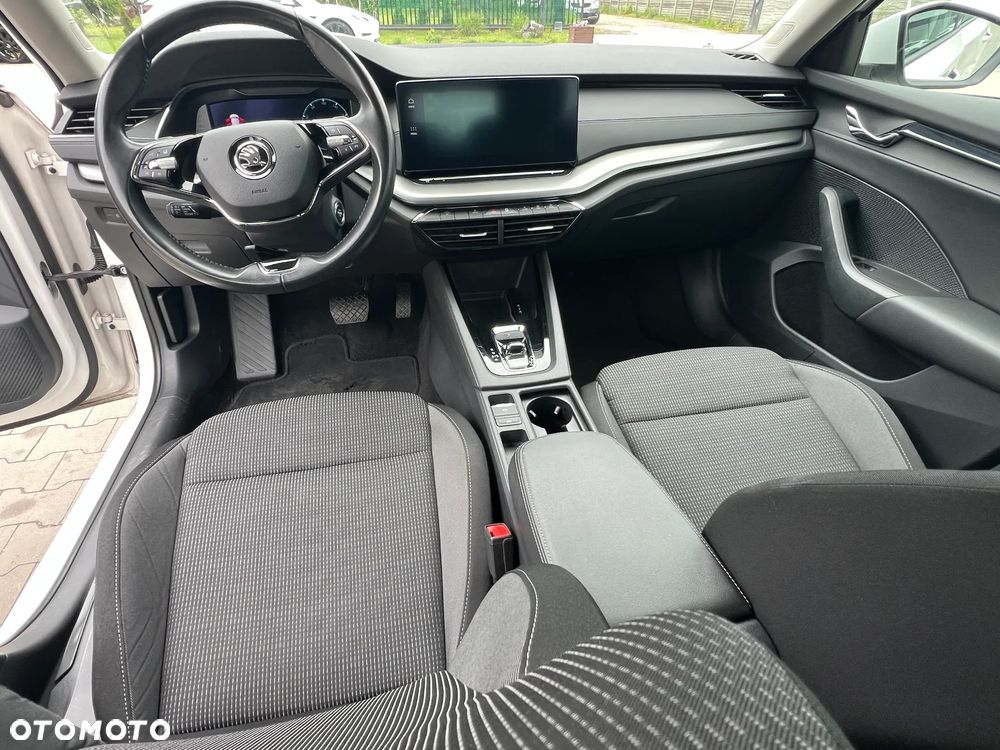 Skoda Octavia 2.0 TDI DSG Ambition - 8