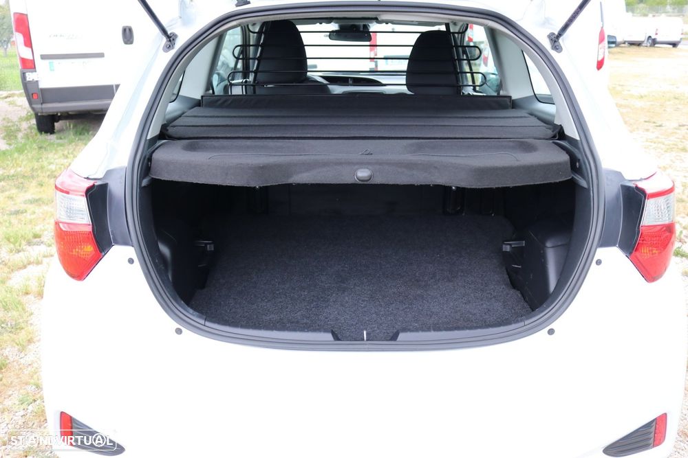 Toyota Yaris 1.4 D-4D AC C/Iva Incluído - 8