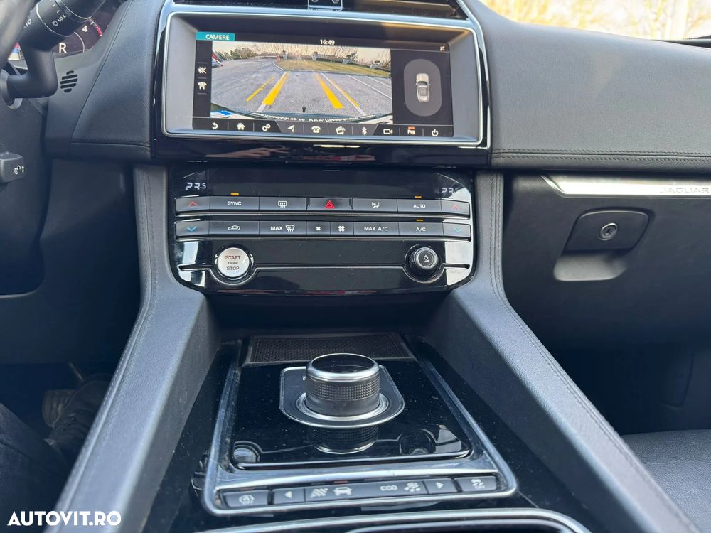 Jaguar F-Pace 20d RWD Prestige - 16