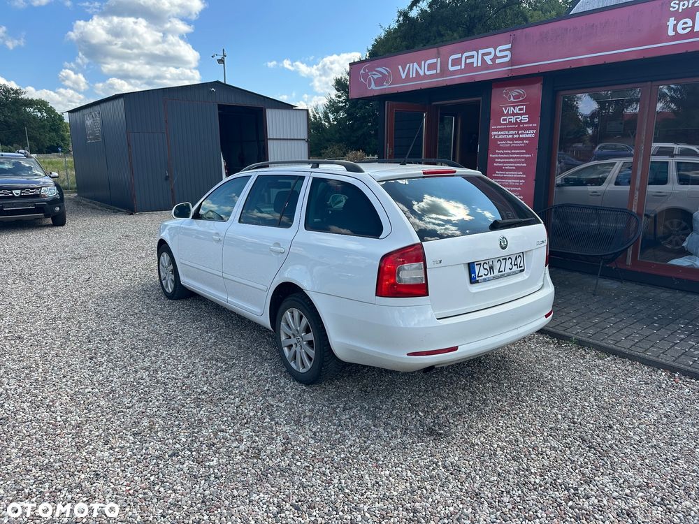 Skoda Octavia 2.0 TDI DPF Family Plus - 4