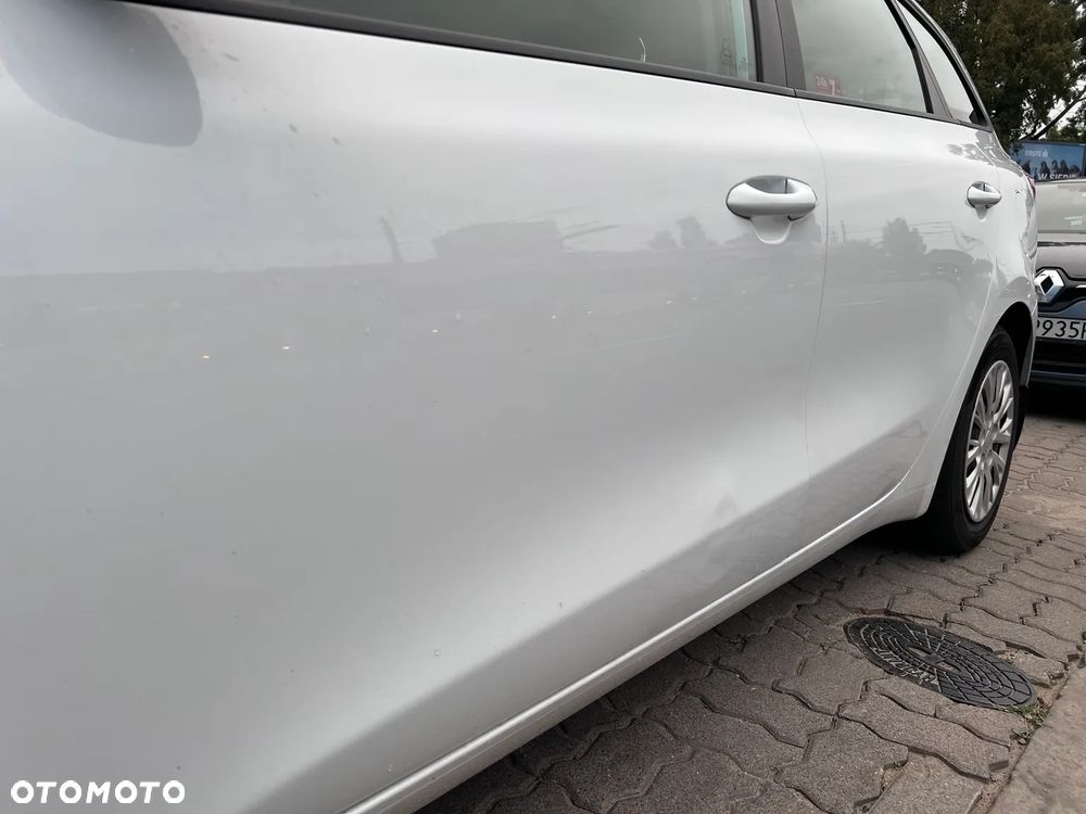 Kia Ceed 1.6 CRDi M - 17