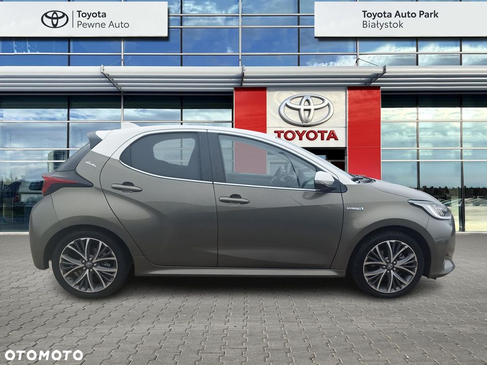 Toyota Yaris Hybrid 1.5 Selection Elegant - 6