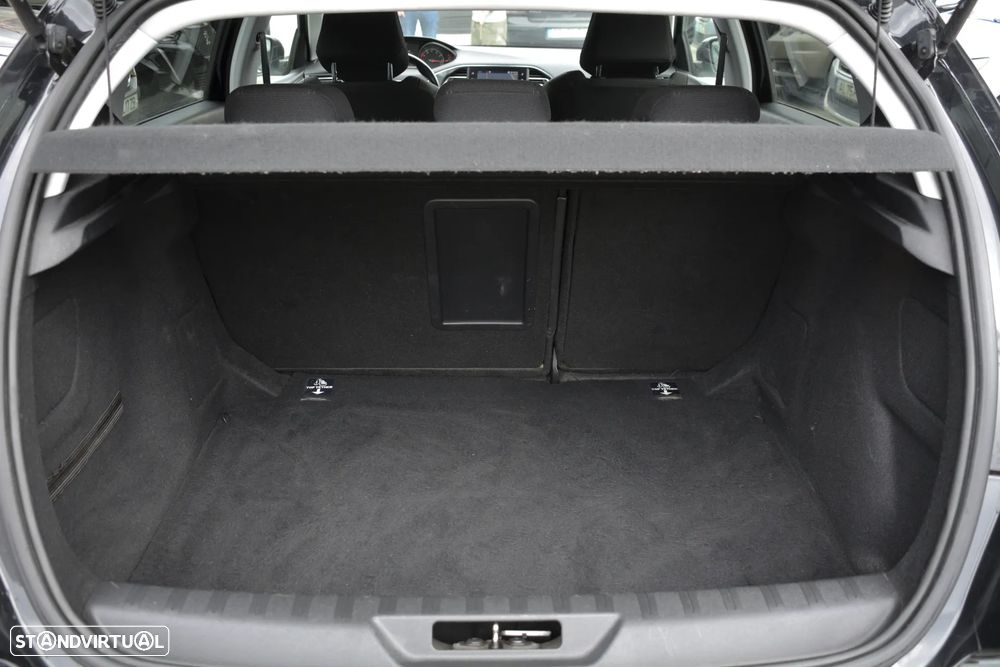 Peugeot 308 PureTech 130 GPF EAT8 Stop & Start Allure - 17