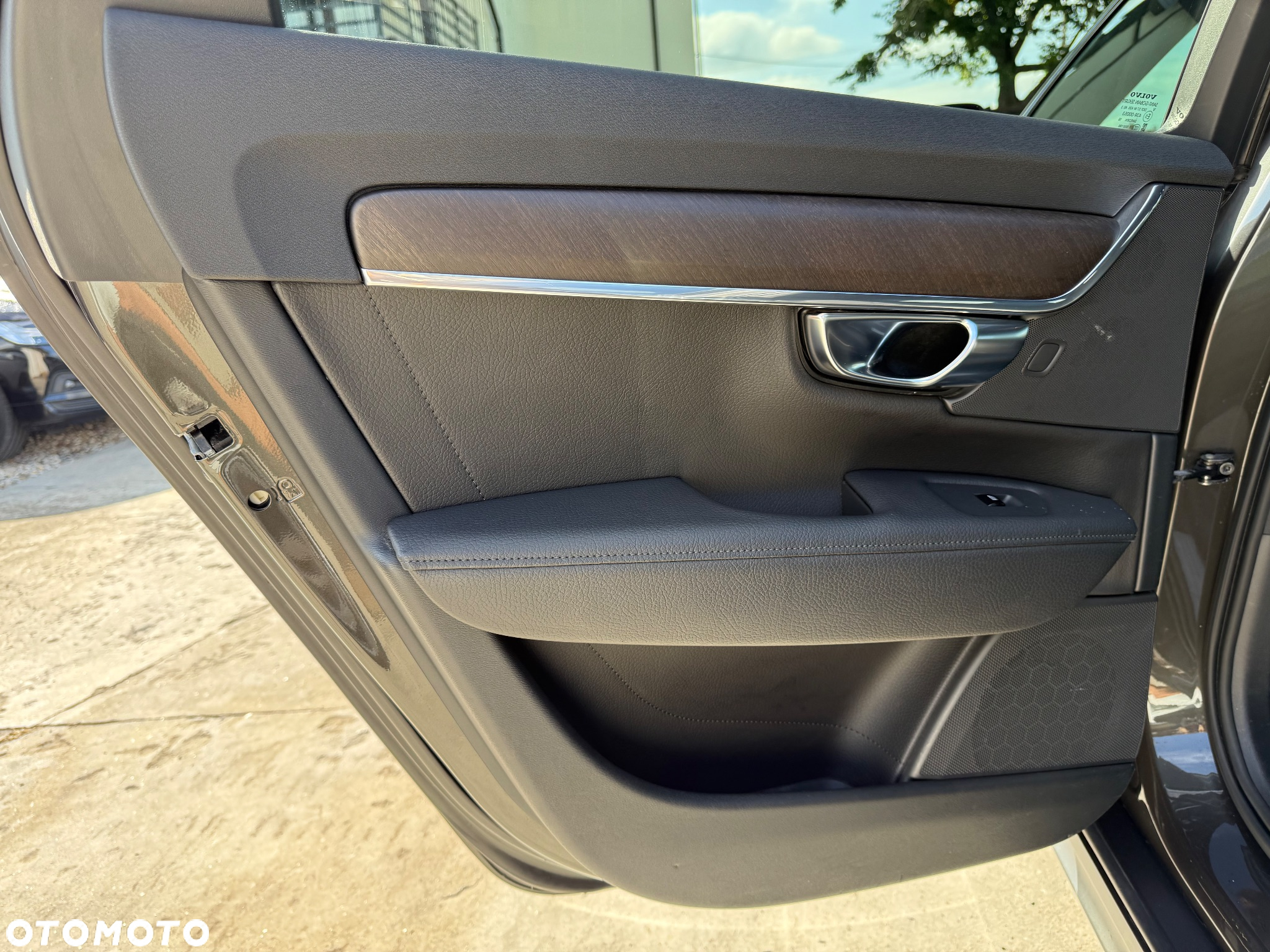 Volvo V90 Cross Country D4 AWD Geartronic Pro - 13