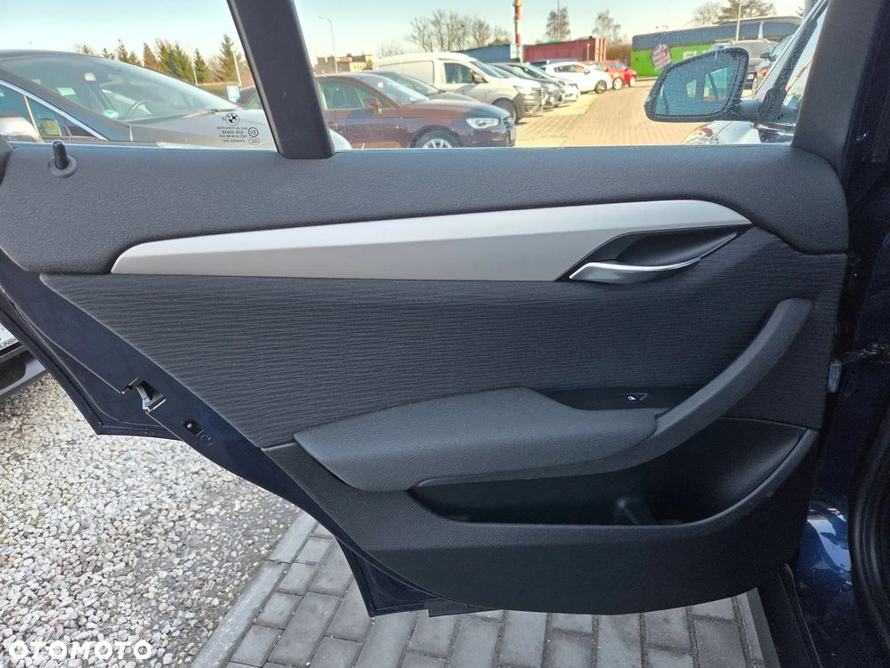 BMW X1 xDrive18d xLine - 23
