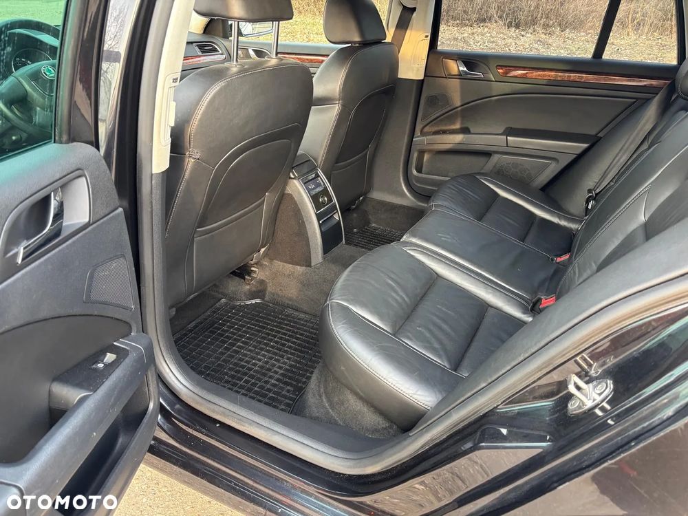 Skoda Superb 2.0 TDI Platinum - 35