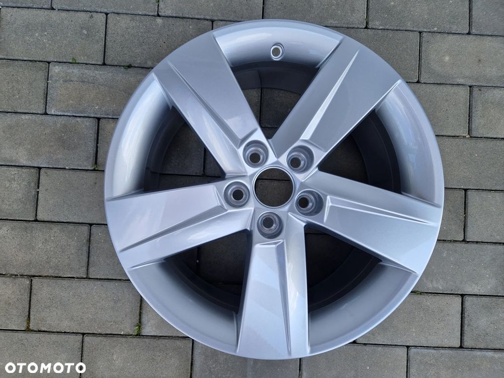 FELGA SKODA FABIA III 7Jx16H2, ET46, 5x100 NOWA ORYGINALNA - 1