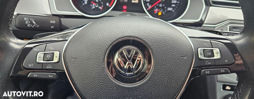 Volkswagen Passat Alltrack - 16
