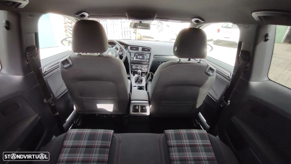 VW Golf 2.0 TSi GTi Performance - 14