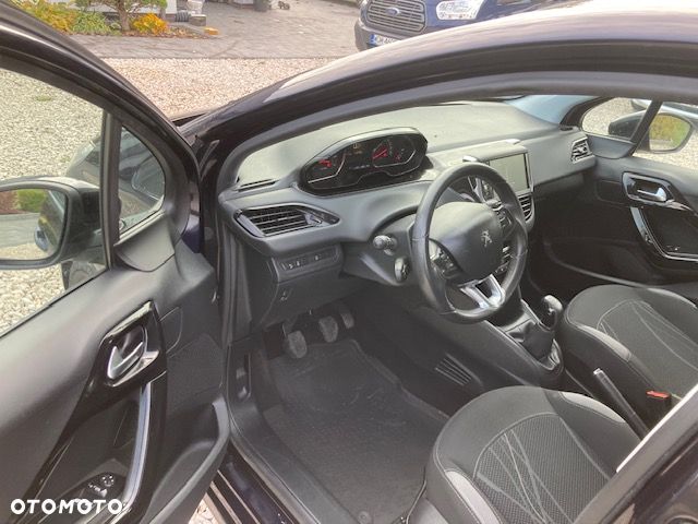 Peugeot 208 1.2 PureTech Active - 10