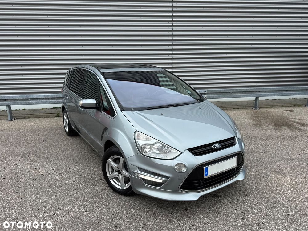 Ford S-Max - 11