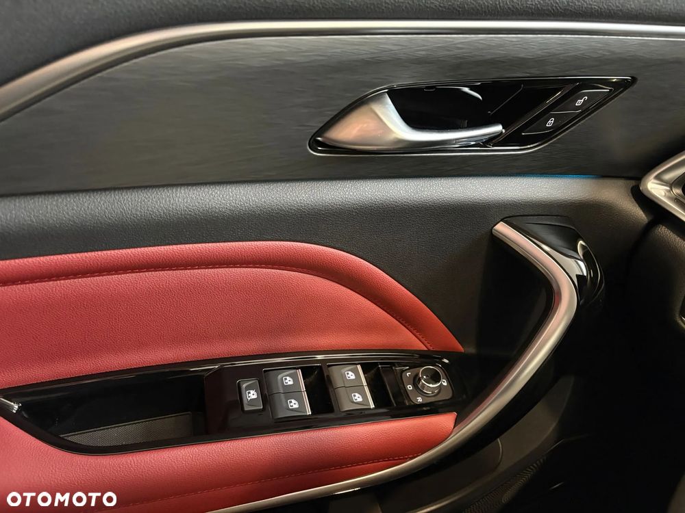 Bestune T77 1.5T Business DCT - 14