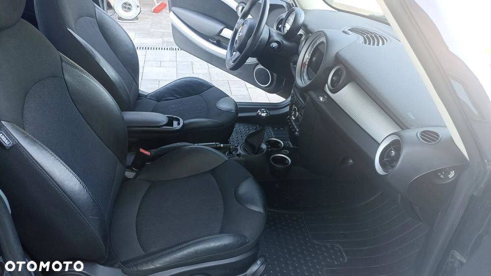 MINI Cooper Standard - 13