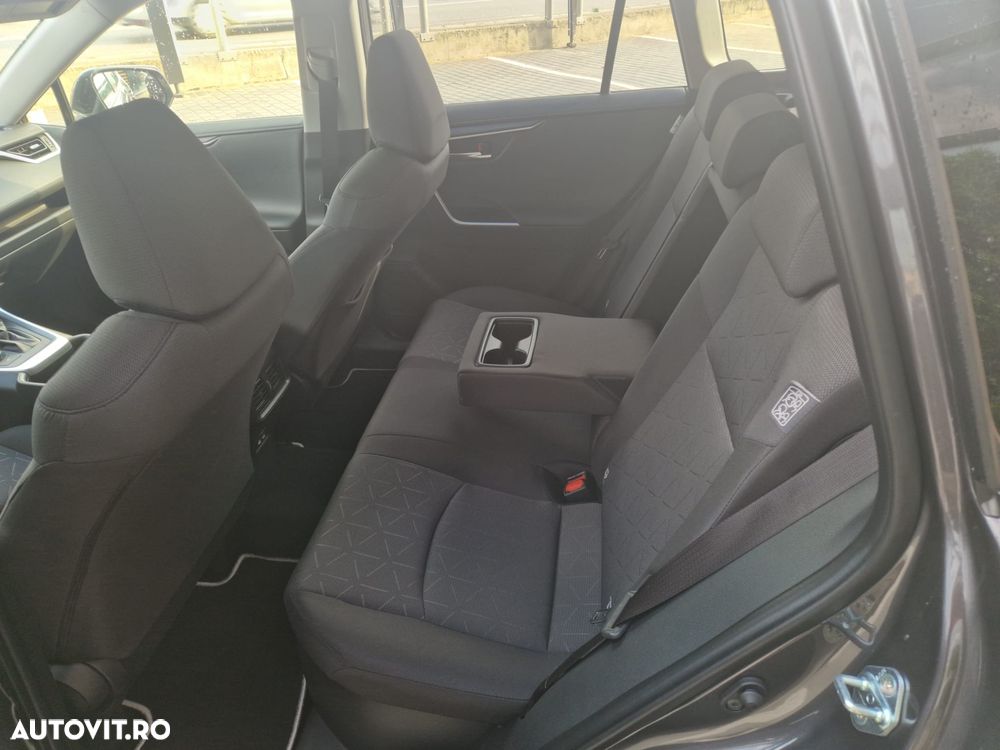 Toyota RAV4 - 22