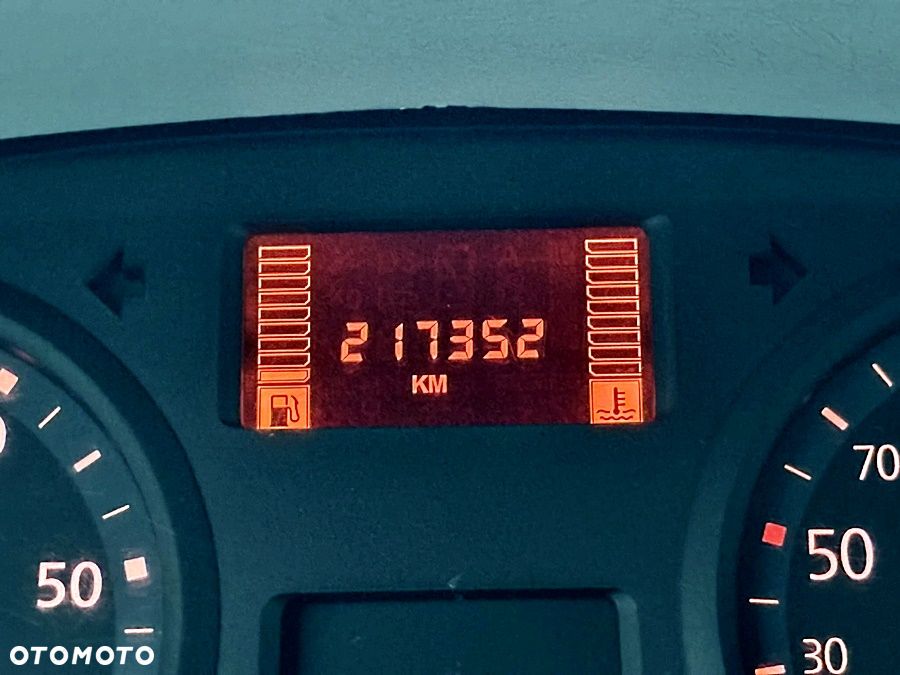 Renault TRAFIC 2.0 dCi na łańcuchu 6 biegów Klima Nawigacja Skóra Elektryka B ładnie utrzymany Oryg 217 tys km 1 Właściciel Bagażnik dachowy Drabina 2007 rok - 29