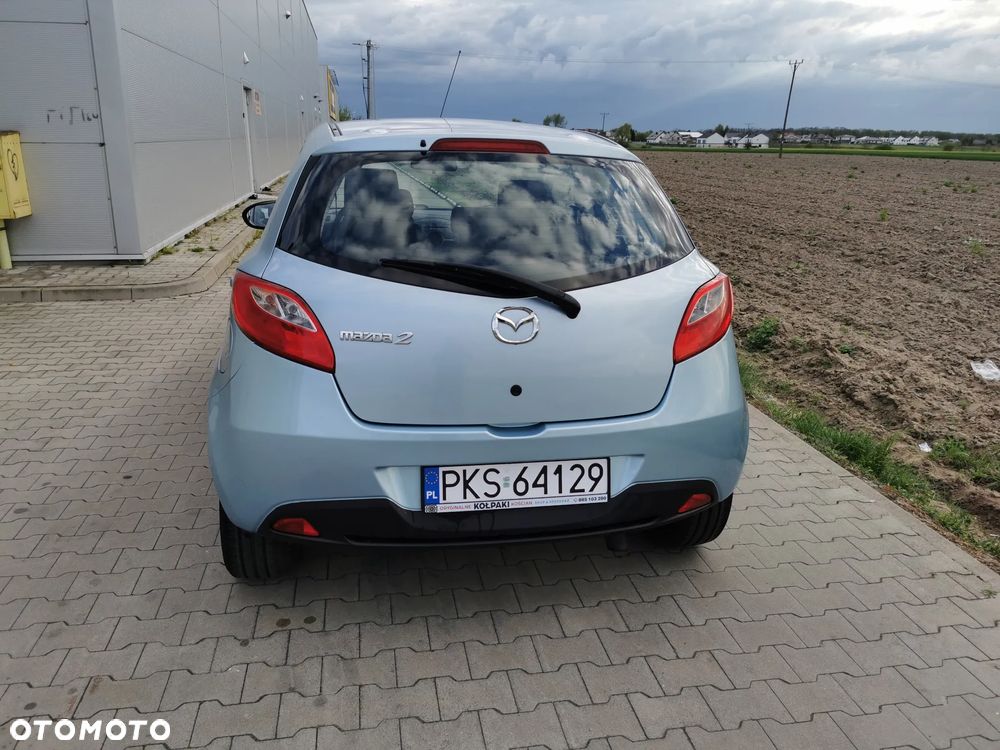 Mazda 2 - 6