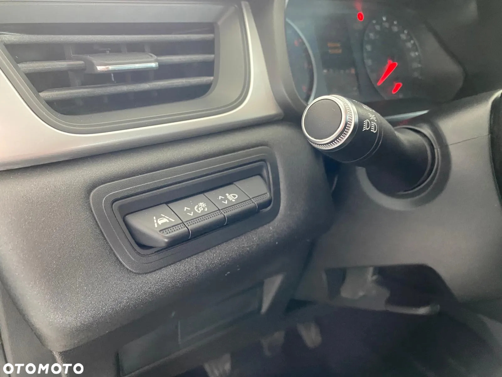 Renault Captur 1.0 TCe Intens - 26
