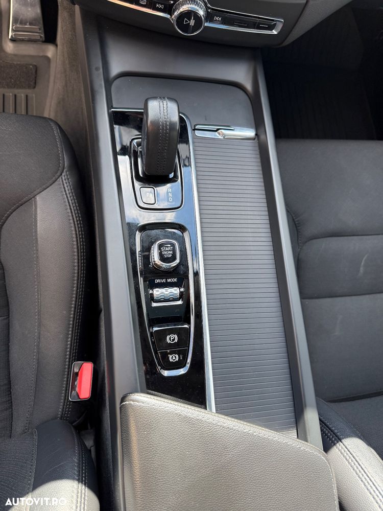 Volvo XC 60 - 18