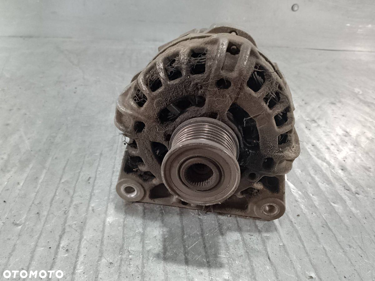 ALTERNATOR DACIA DOKKER 231001568R 1.6 Sce - 4