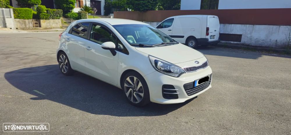 Kia Rio 1.1 CRDi TX - 3