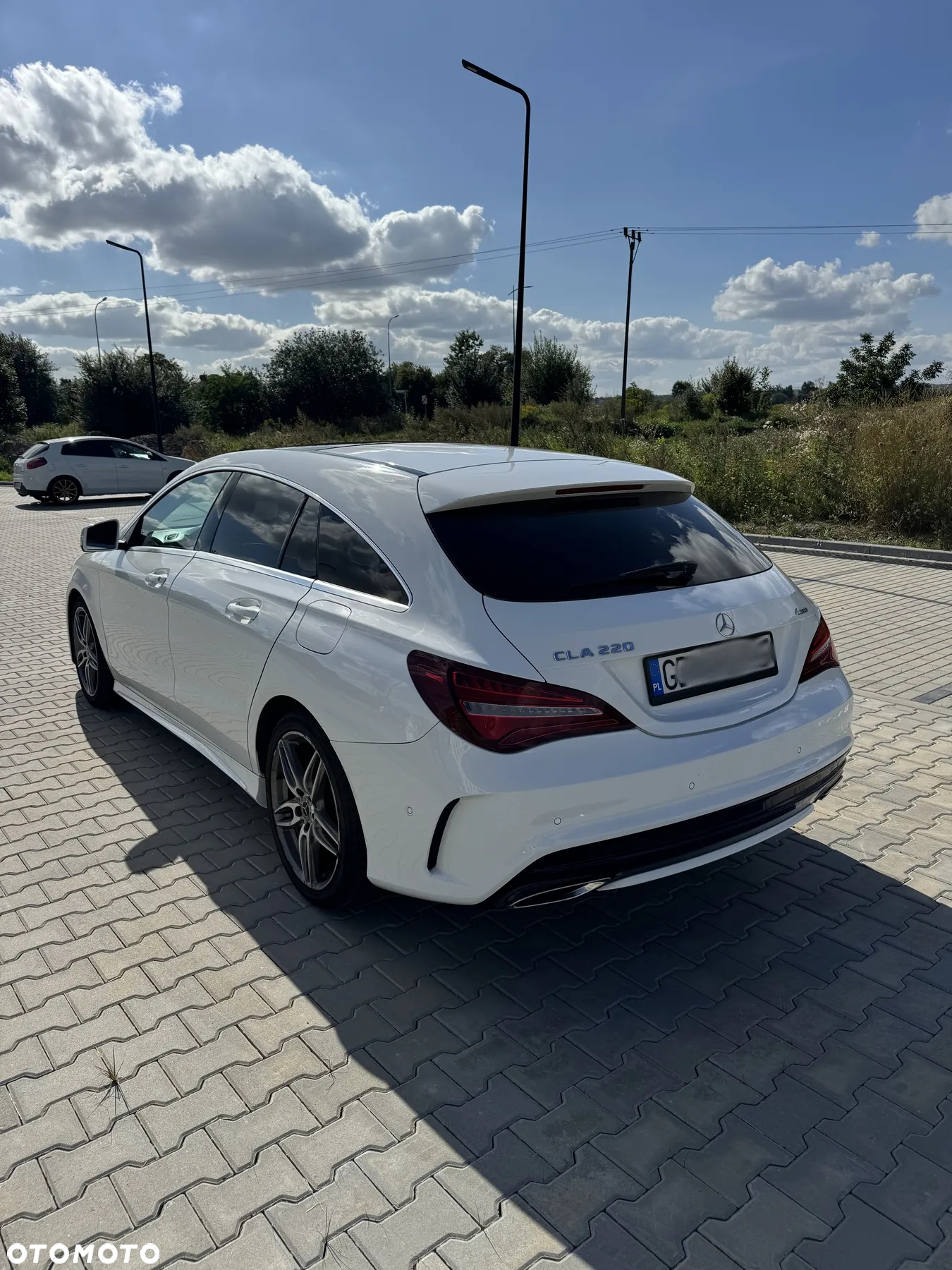 Mercedes-Benz CLA 220 4-Matic AMG Line - 26
