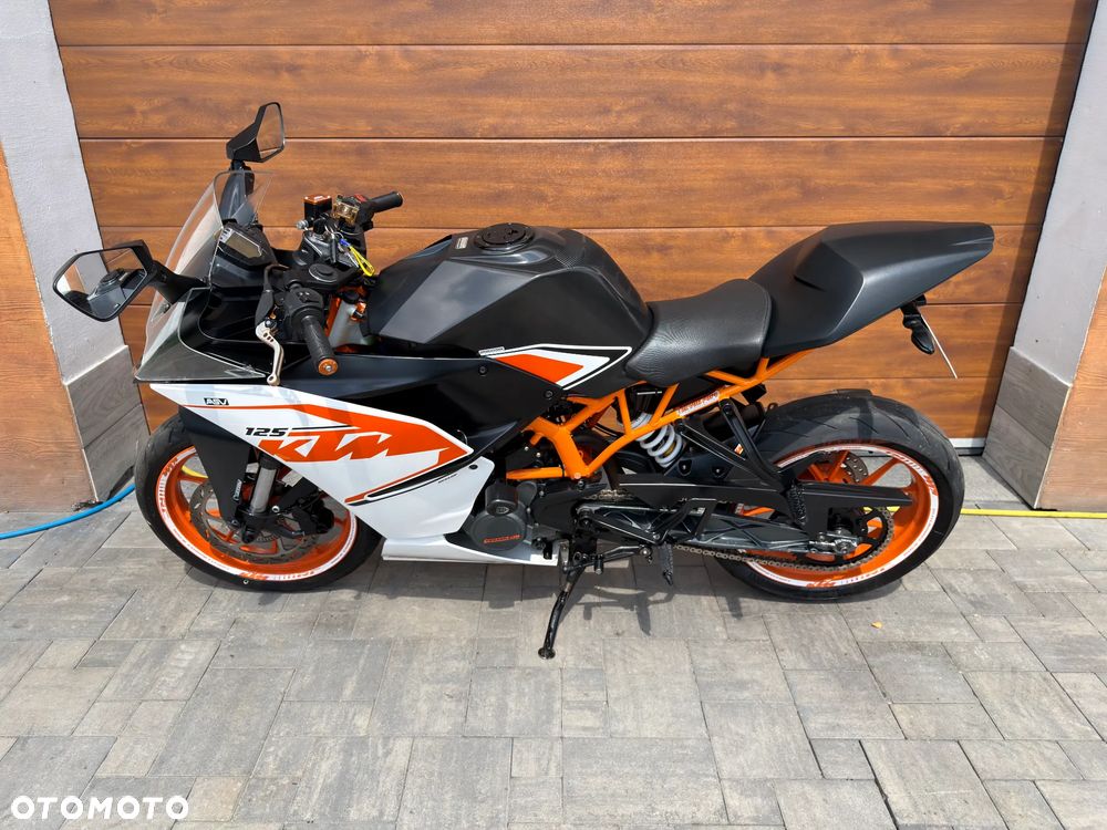 KTM RC 125 - 6