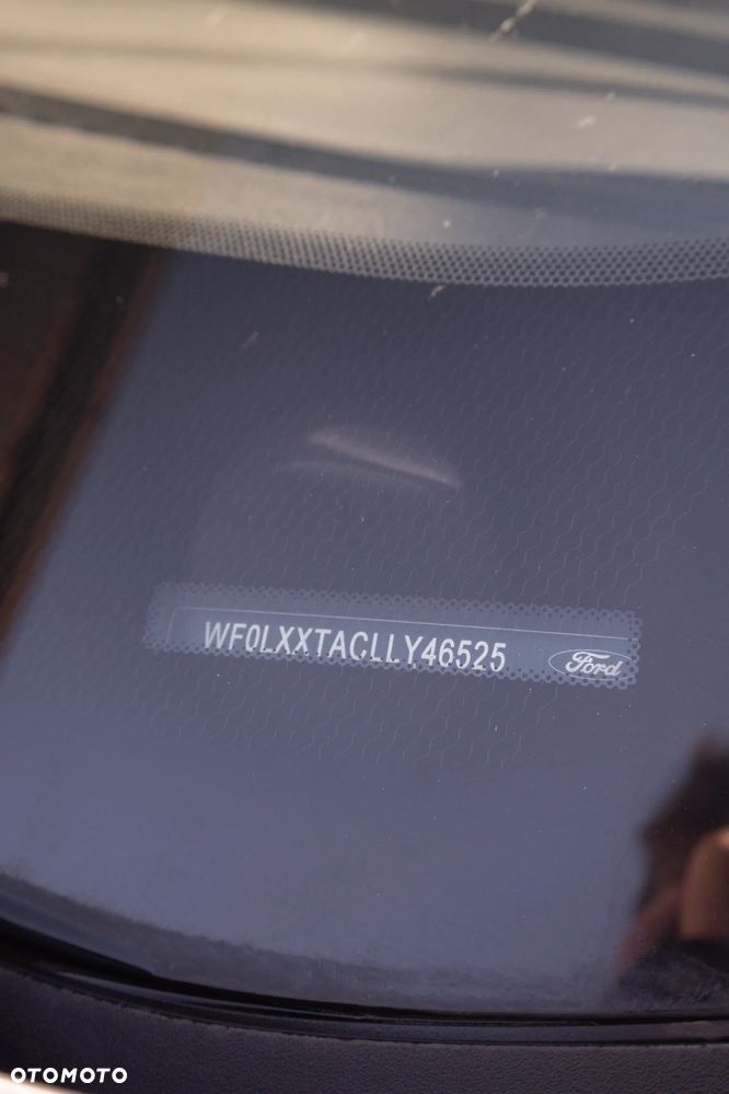 Ford Tourneo Courier - 12