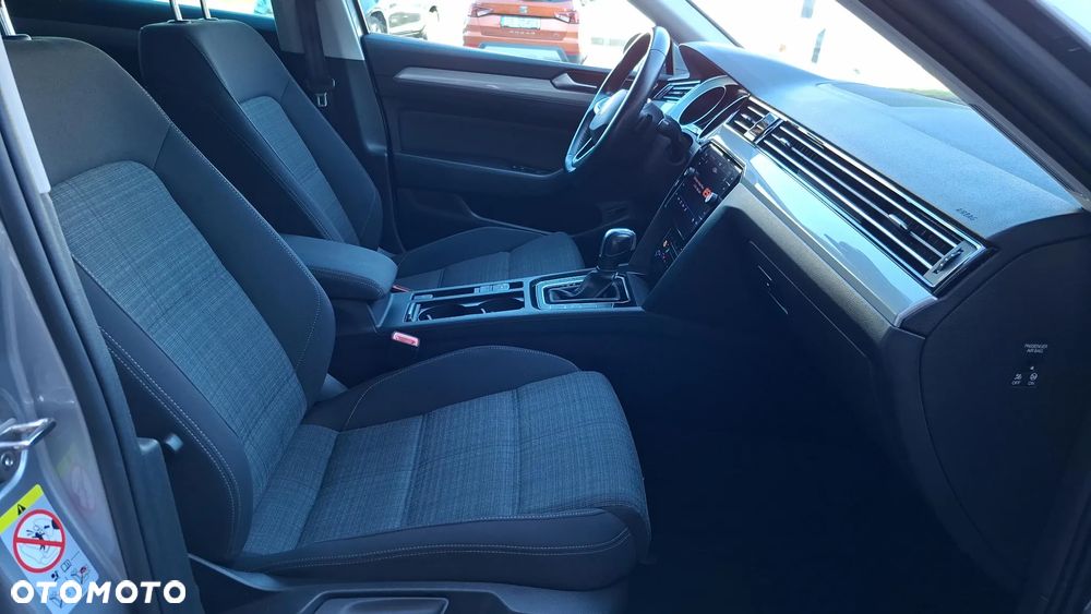 Volkswagen Passat 2.0 TDI EVO Business DSG - 35
