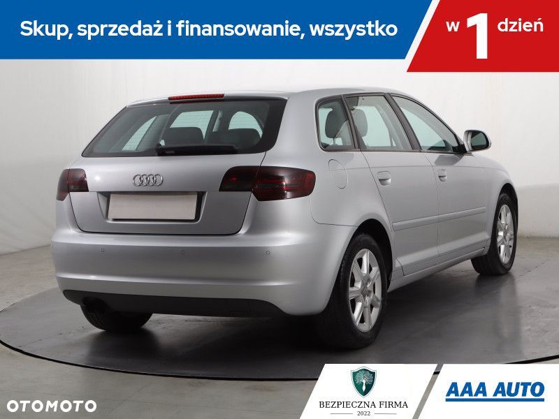 Audi A3 Sportback - 7