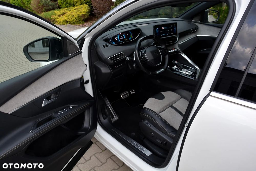 Peugeot 3008 Hybrid4 300 e-EAT8 GT - 26